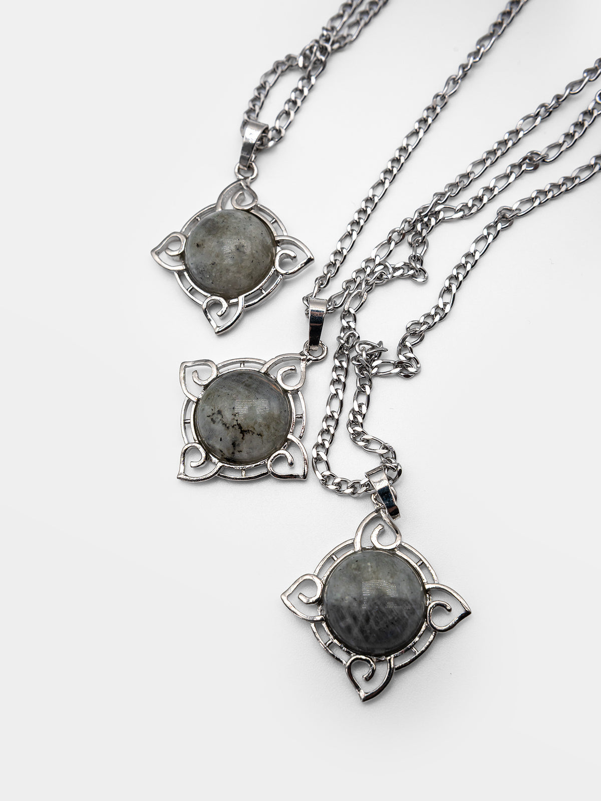  Faela Labradorite Necklace