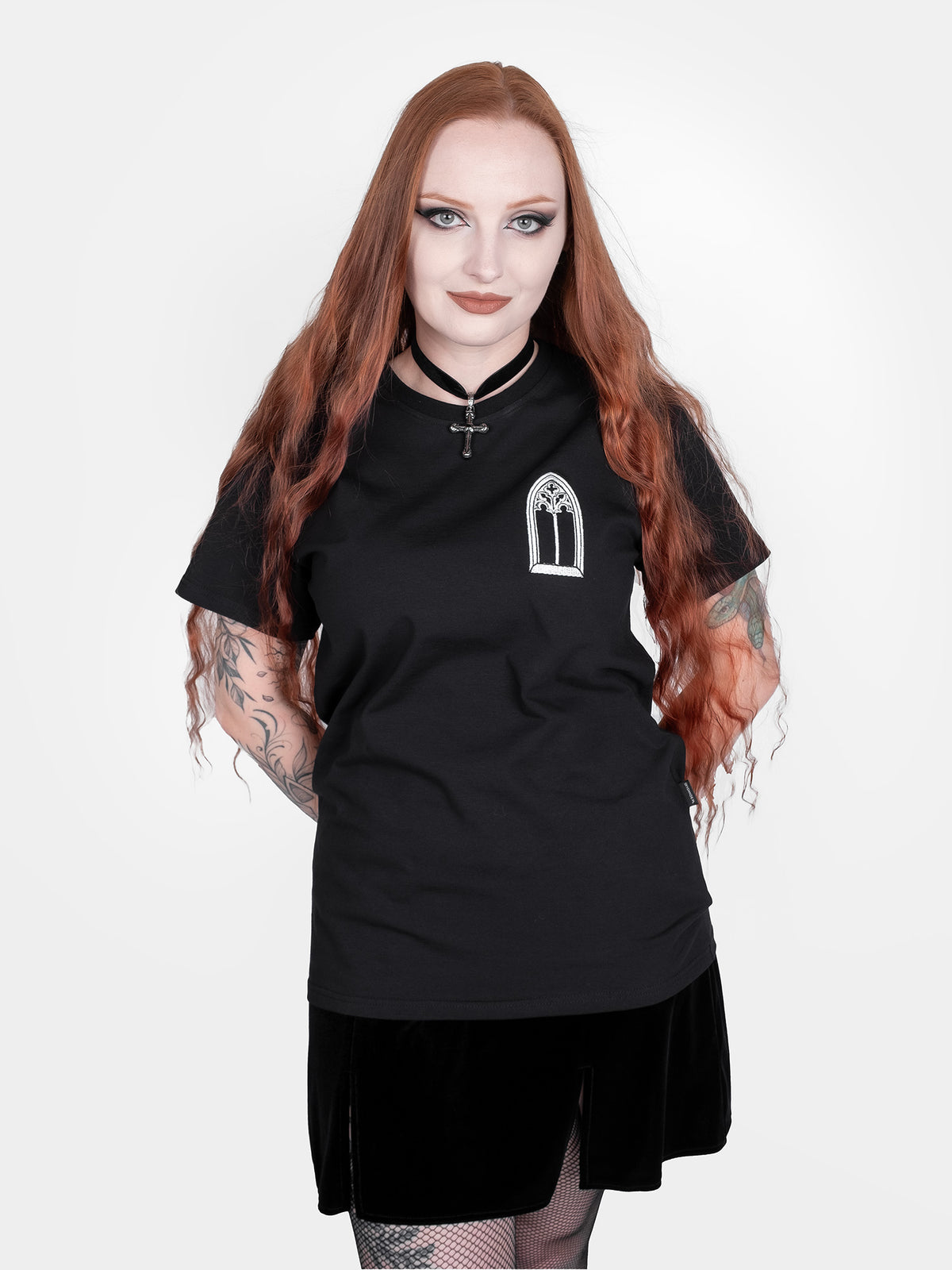 T-shirt z haftem Cathedral