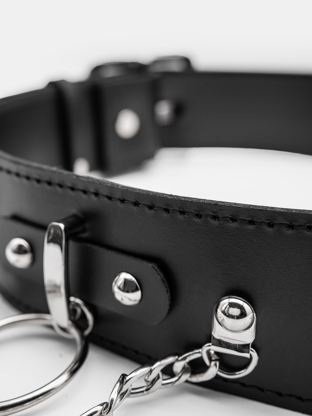 Nightbound Leather Belt With Chains