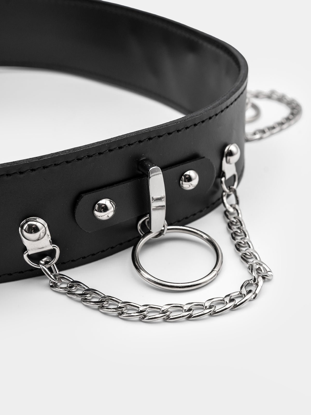 Nightbound Leather Belt With Chains