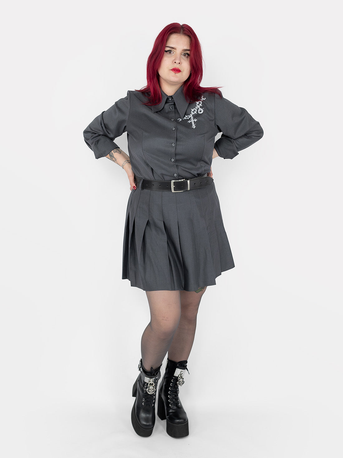Szara tennis skirt ze szlufkami