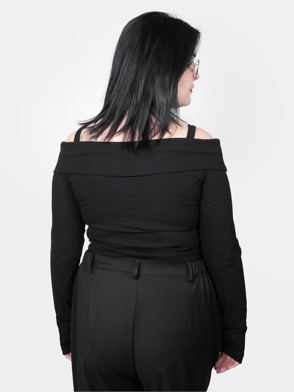 Bluzka off-shoulder Seraphine