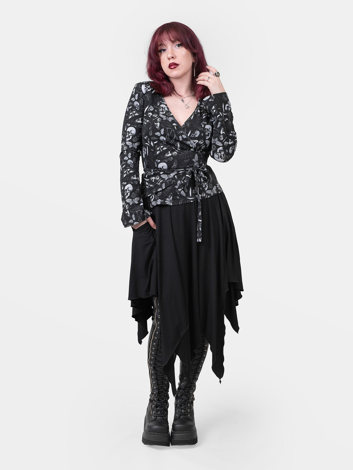 Bluzka wrap z rozszerzanymi rękawami Moonveil